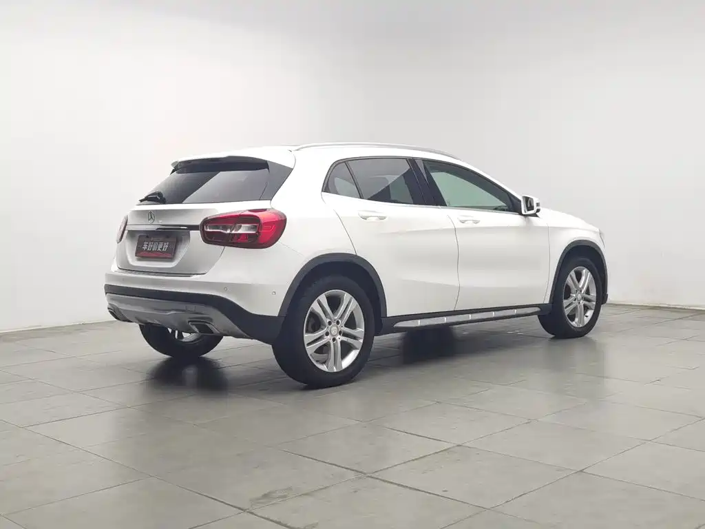 Mercedes-Benz GLA — миниатюра 2