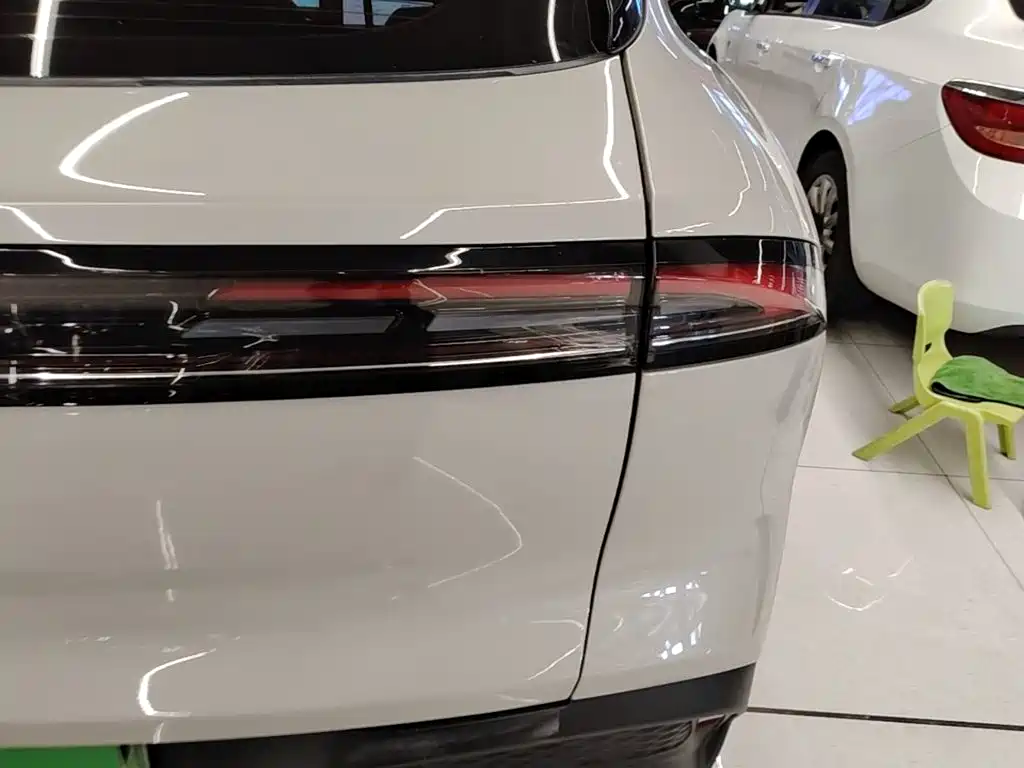 Baojun Yunhai — миниатюра 8