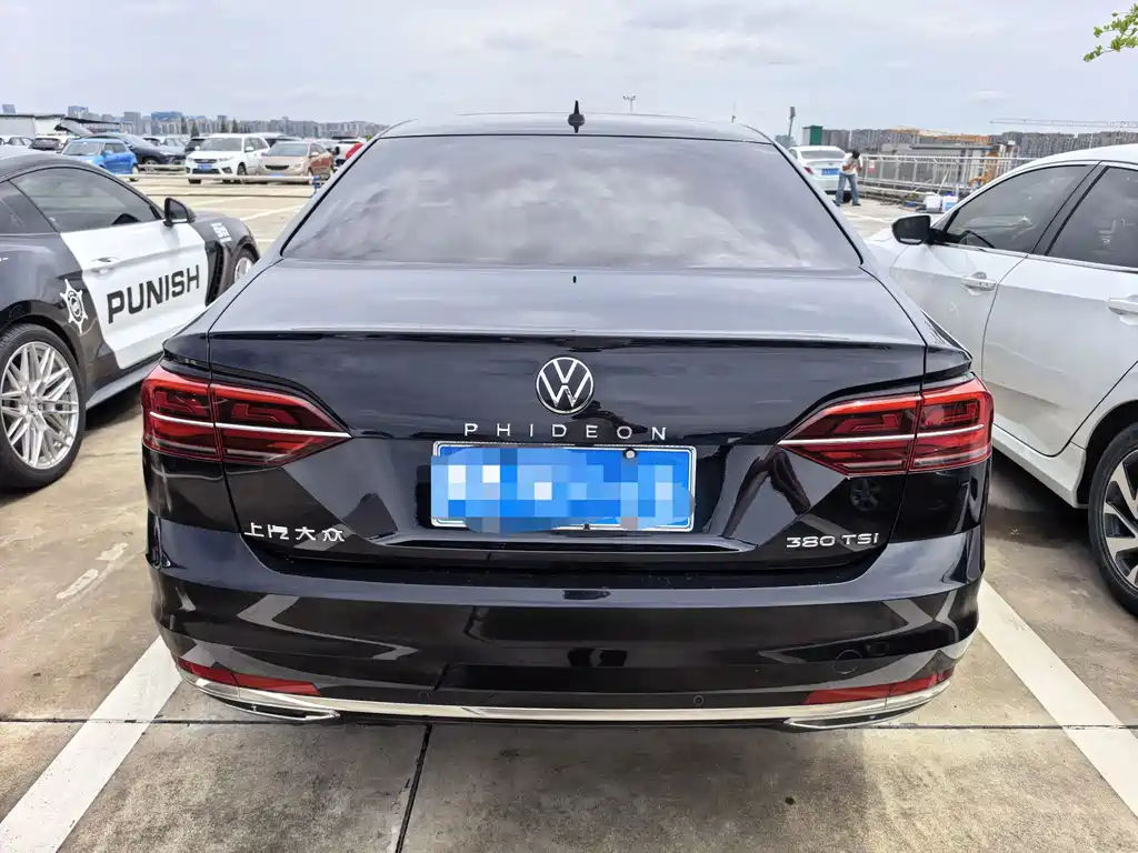 Volkswagen Phideon — миниатюра 12