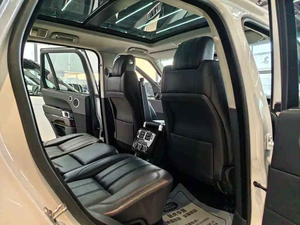 Land Rover Range Rover 2013 NA 5.0 V8 Vogue