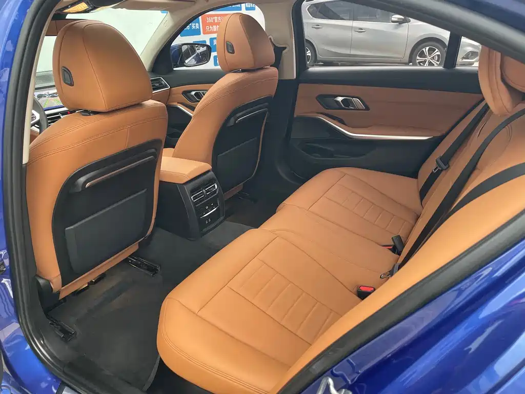 BMW 3 Series — миниатюра 9