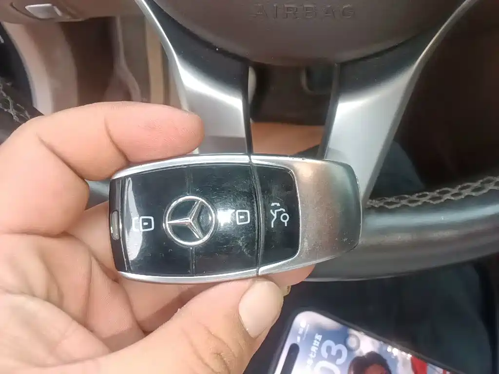 Mercedes-Benz E-Class — миниатюра 9