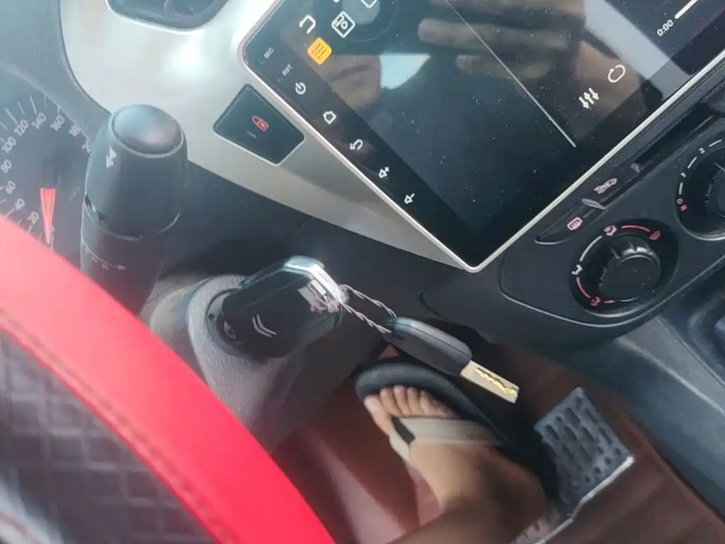 Citroen Elysee — миниатюра 13