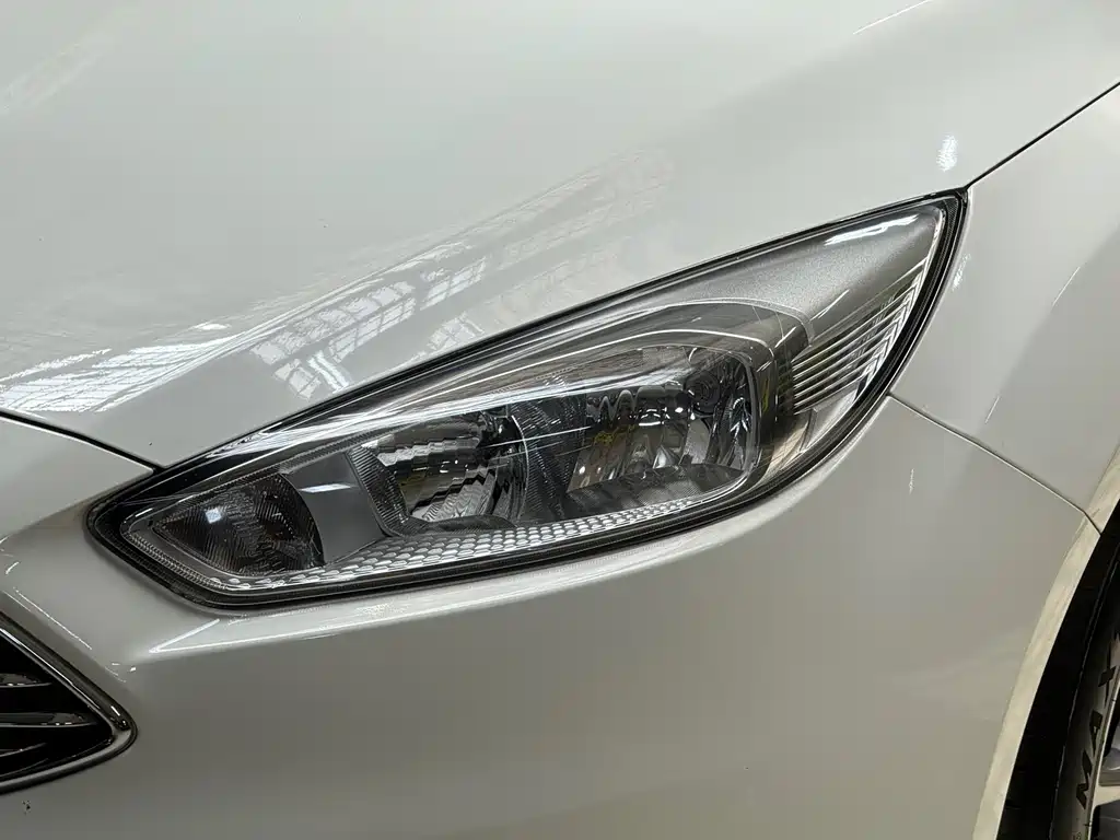 Ford Focus — миниатюра 3