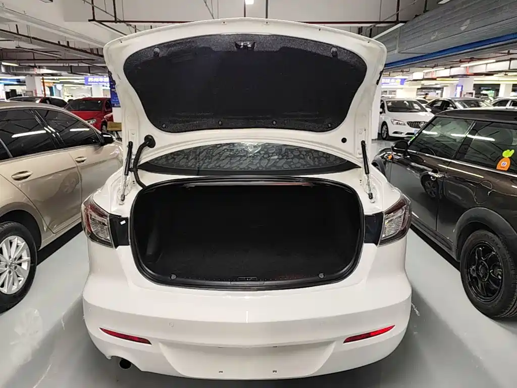 Mazda 3 Xingcheng — миниатюра 19
