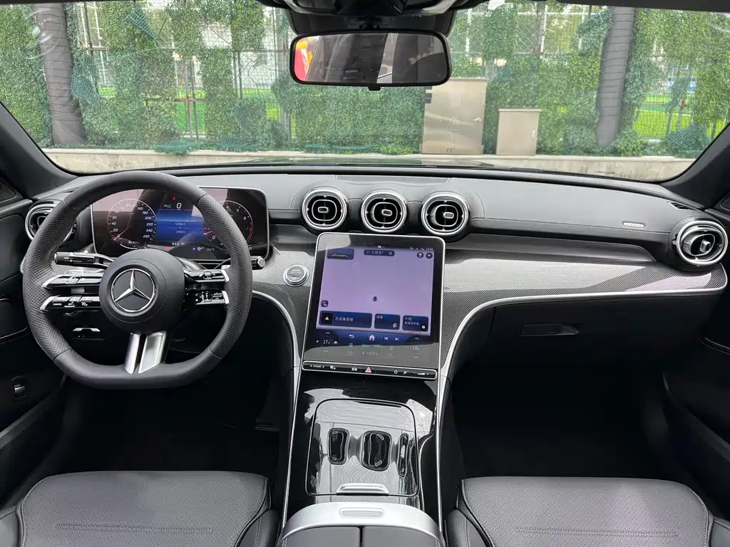 Mercedes-Benz C-Class — миниатюра 15