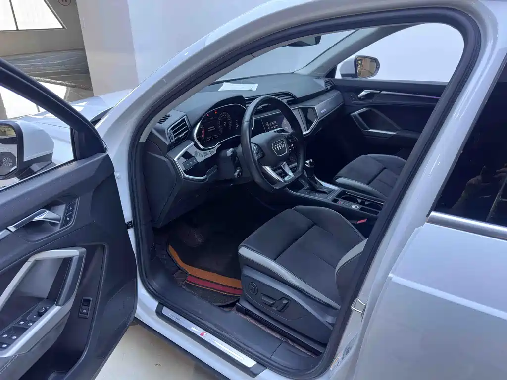 Audi Q3 — миниатюра 9