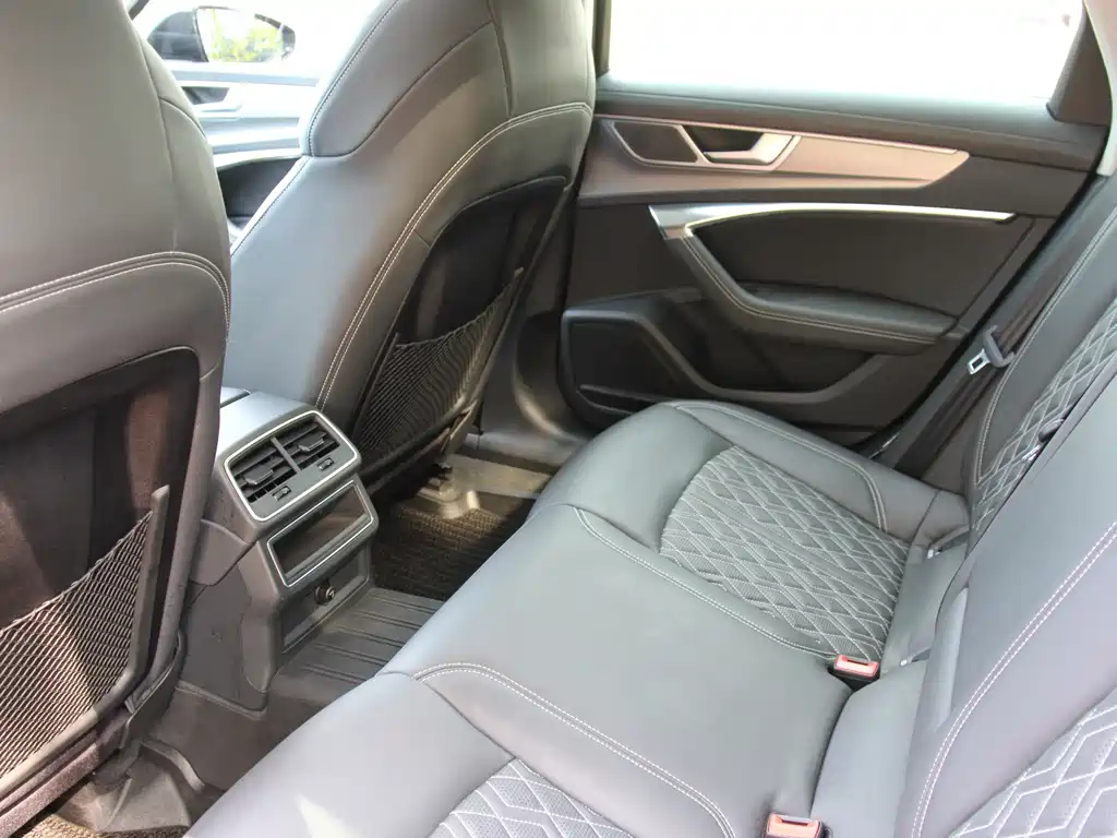 Audi A6 (Import) — миниатюра 14