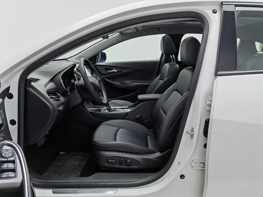 Chevrolet Malibu XL — миниатюра 10