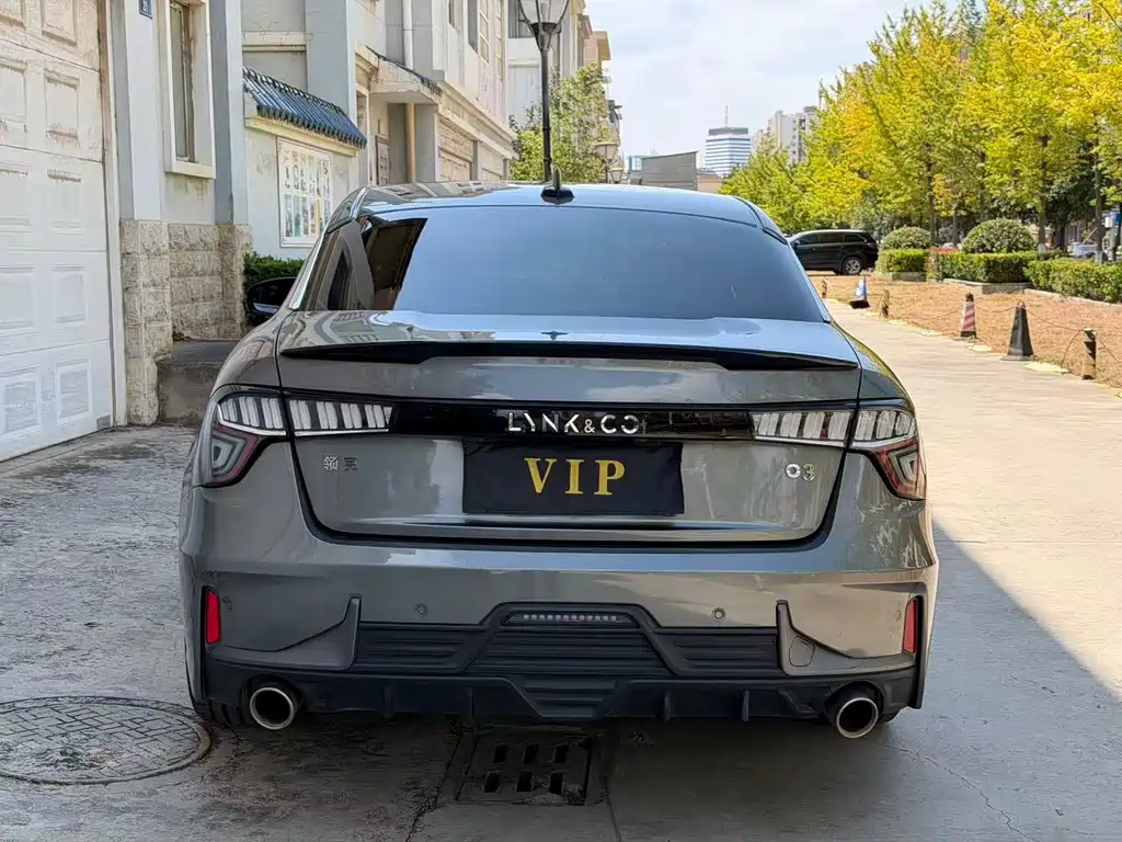 Lynk & Co 03 — миниатюра 7