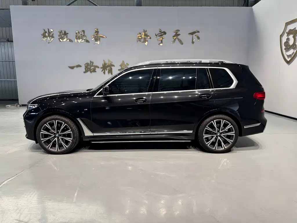 BMW X7 — миниатюра 3