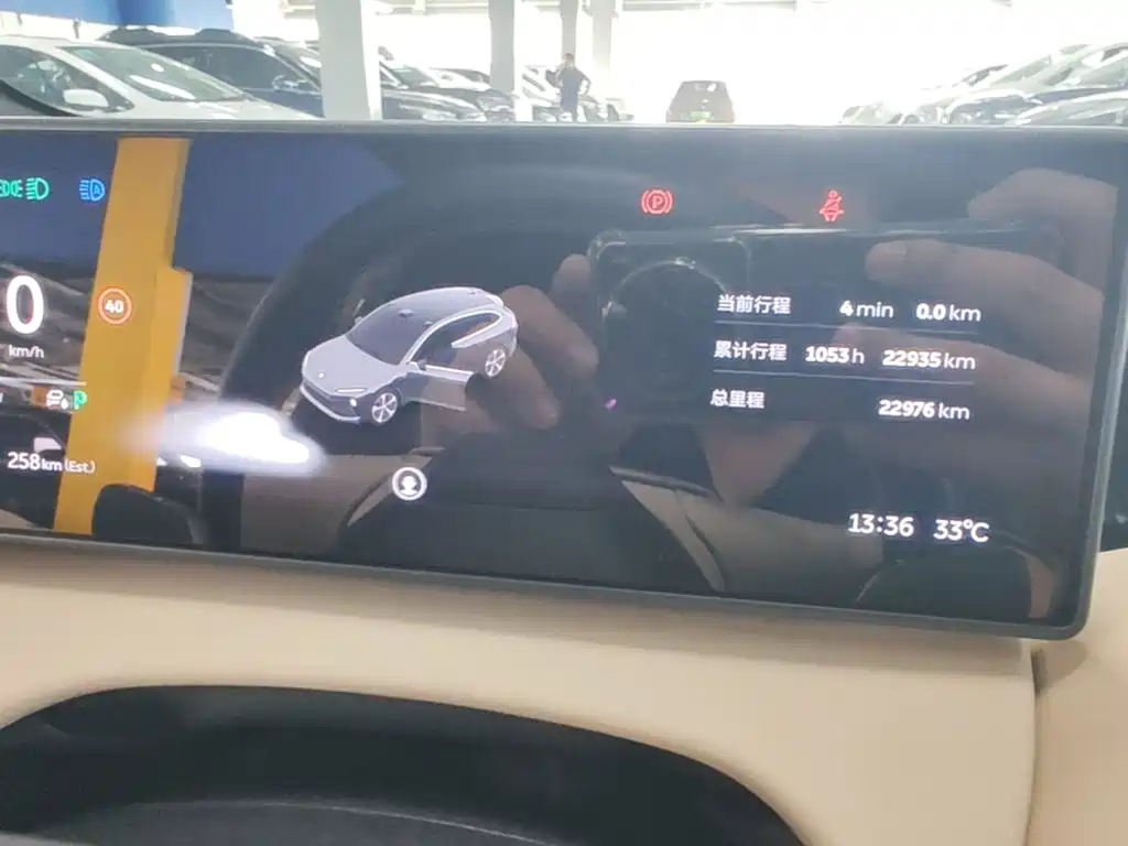 NIO ET5T — миниатюра 12