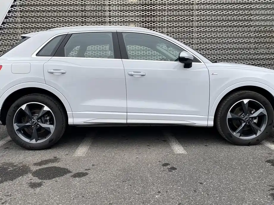 Audi Q3 — миниатюра 3