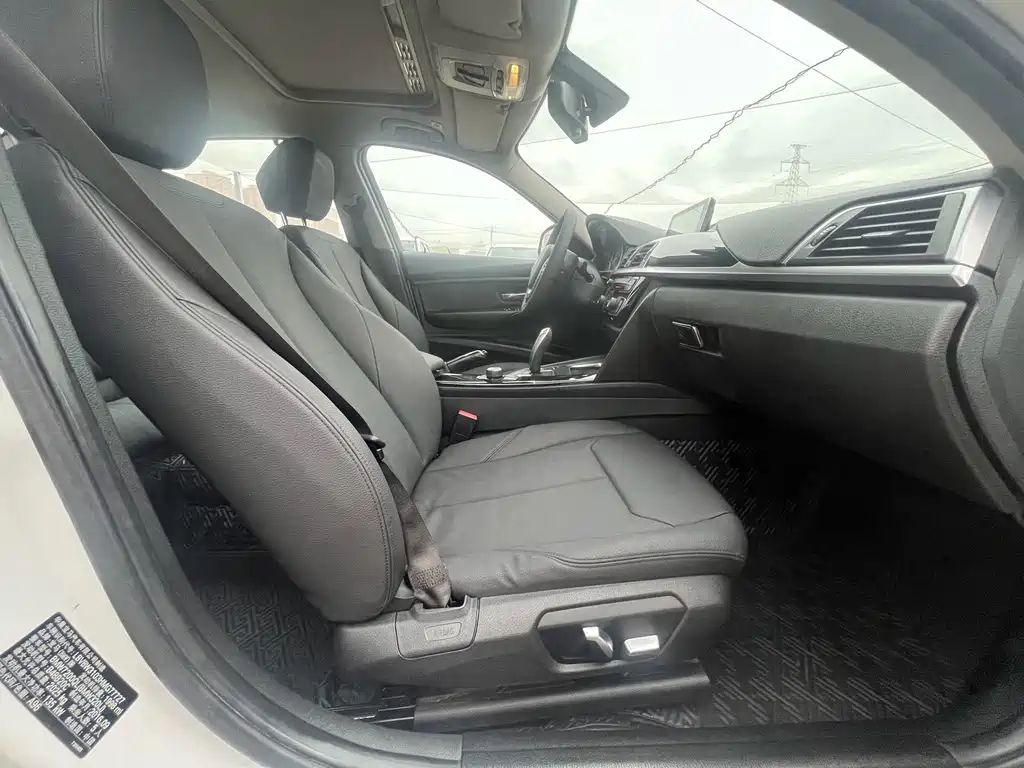 BMW 3 Series — миниатюра 16