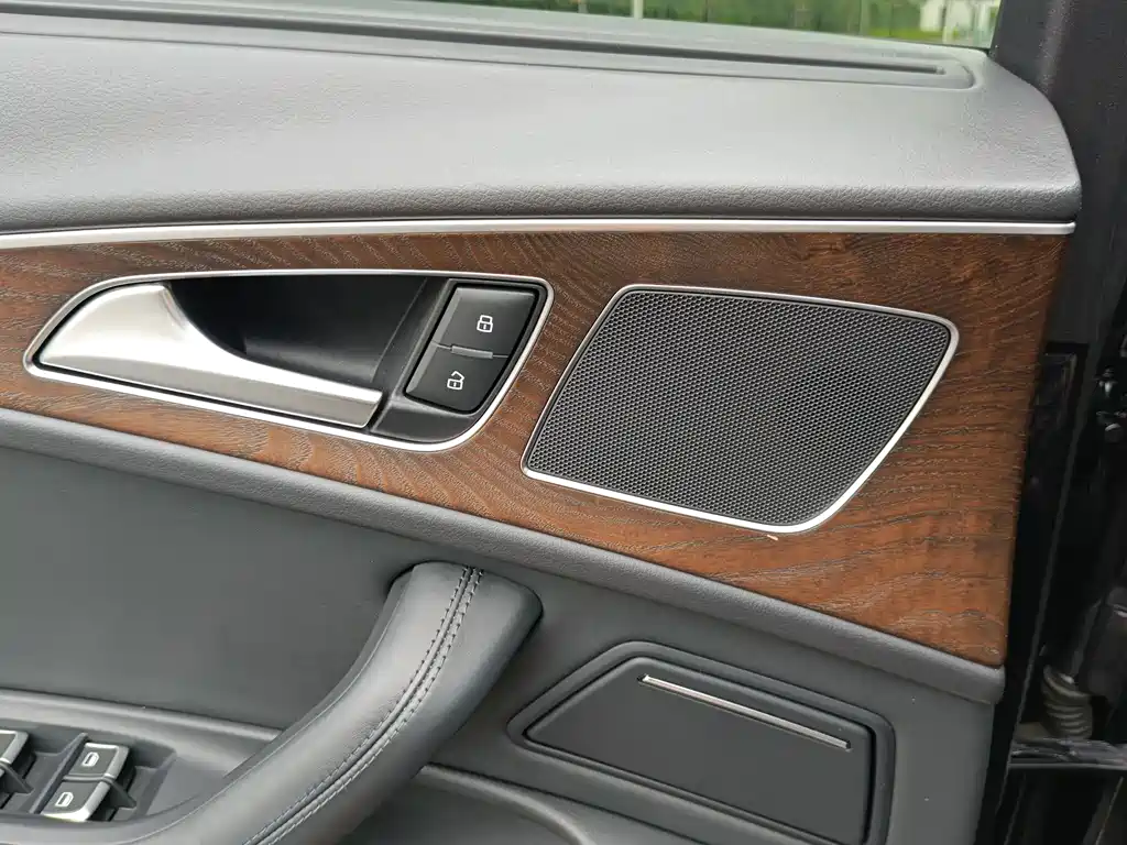Audi A6L — миниатюра 15
