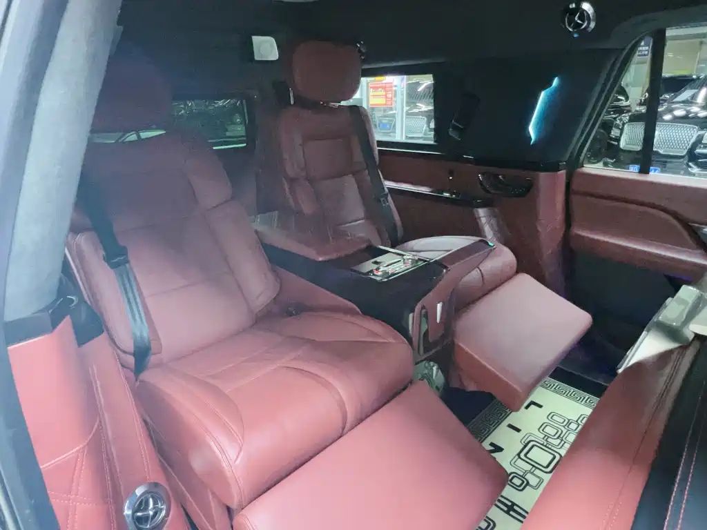 Lincoln Navigator — миниатюра 6