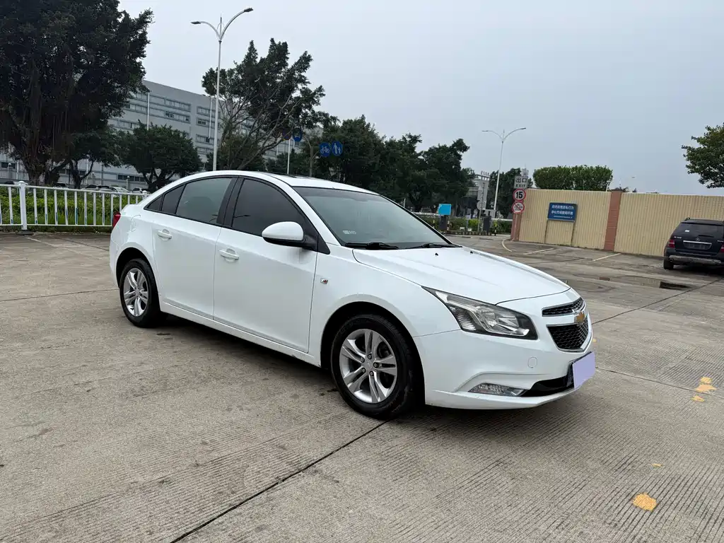 Купить Chevrolet Cruze