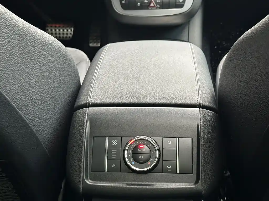 Mercedes-Benz R-Class — миниатюра 28