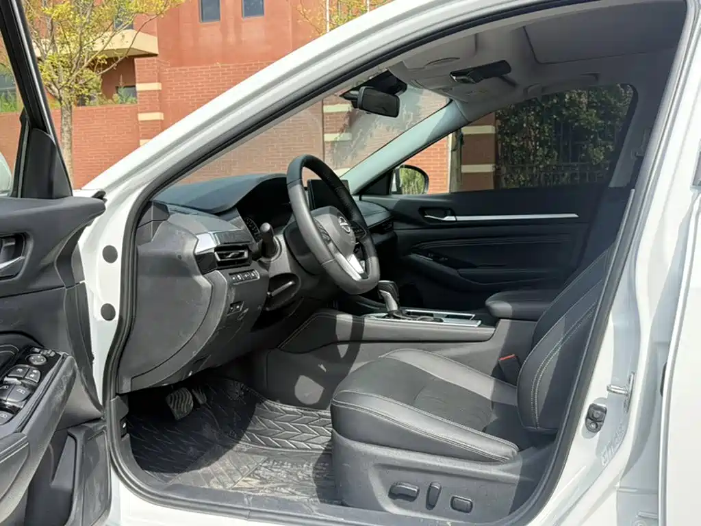 Nissan Teana — миниатюра 9