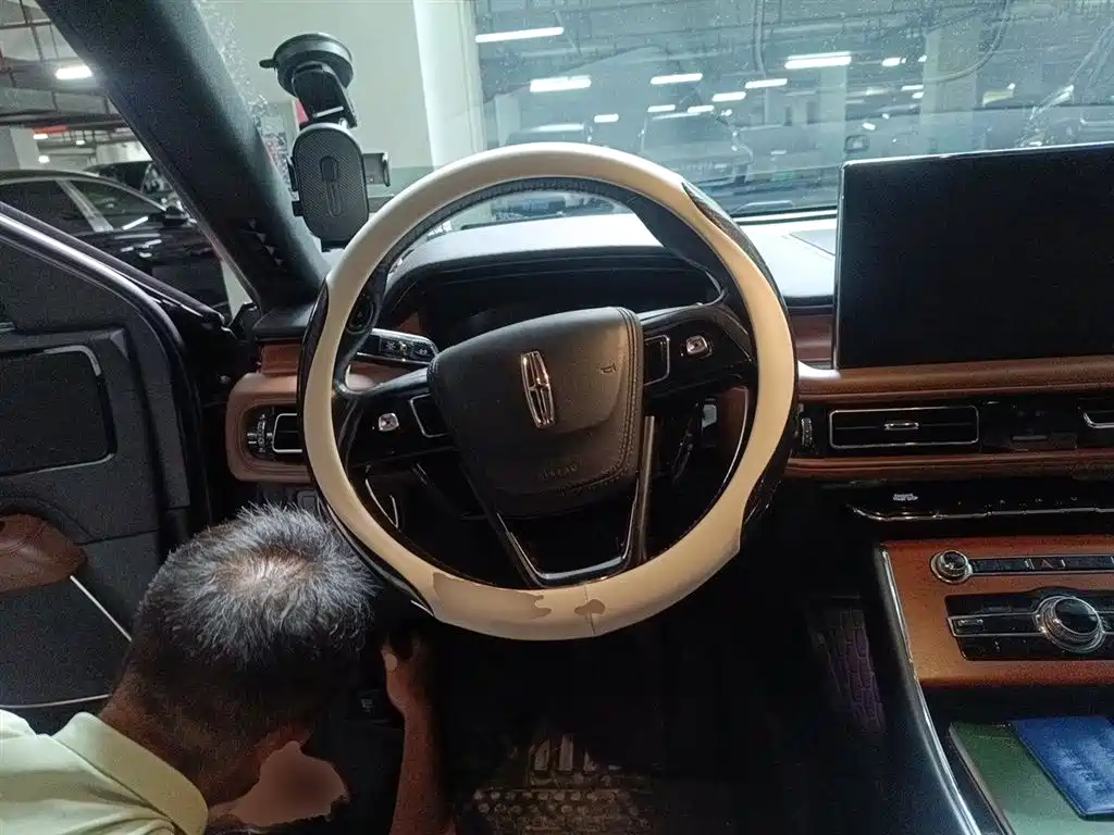 Lincoln Aviator 2020 3.0T V6
