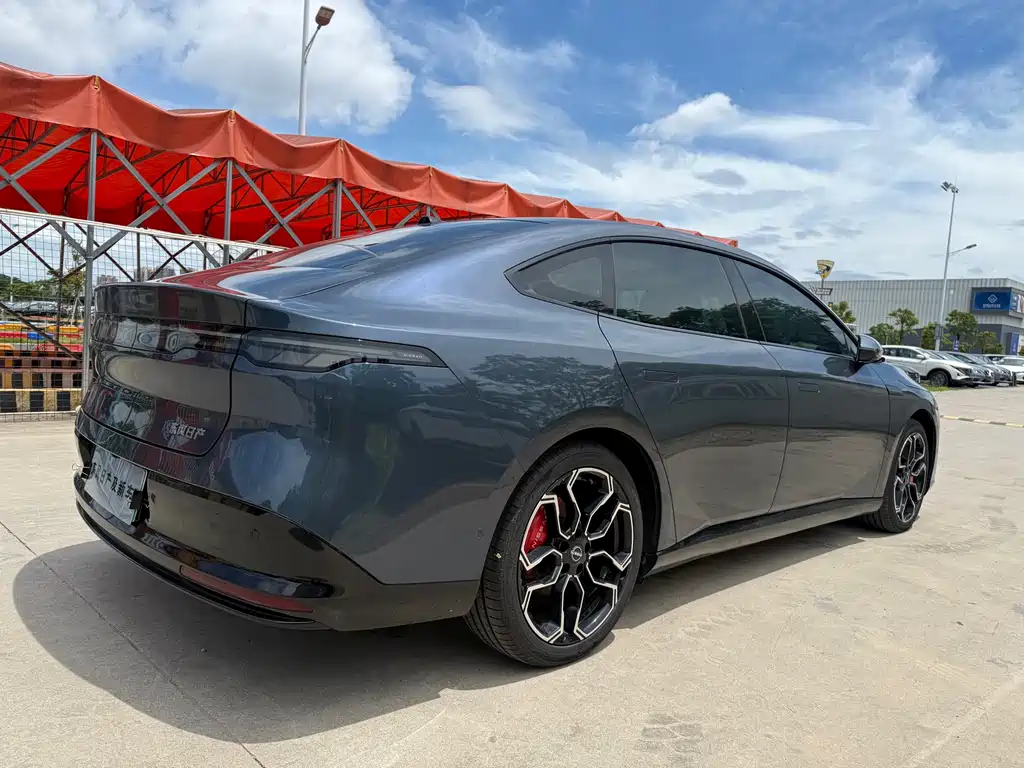 Nissan N7 - фото 14