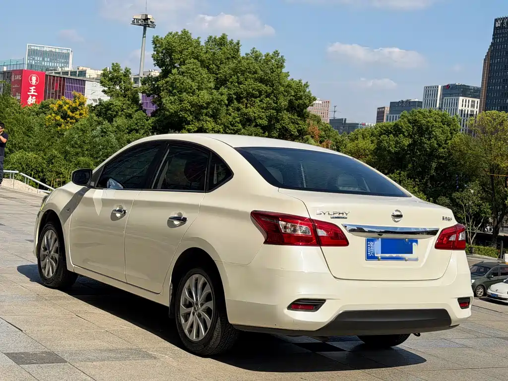 Nissan Sylphy — миниатюра 5