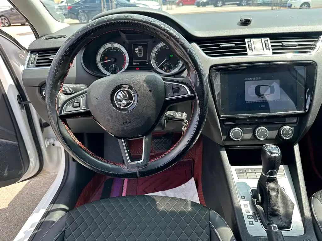 Skoda Octavia — миниатюра 10