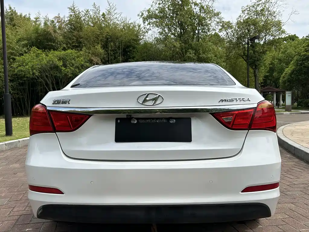 Hyundai Mistra 2014 1.8L AT GLS