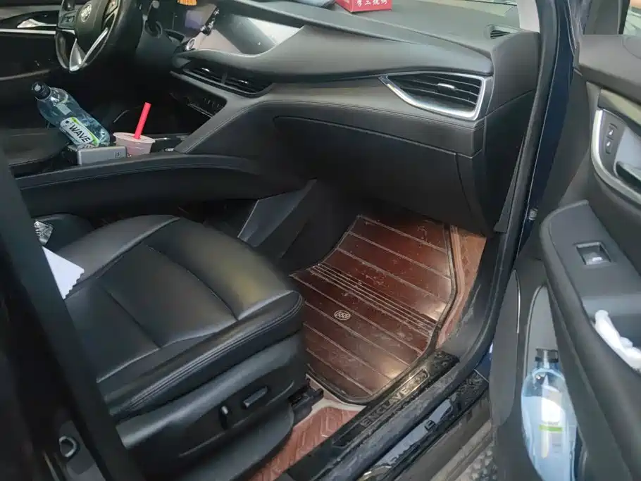 Buick Enclave — миниатюра 8