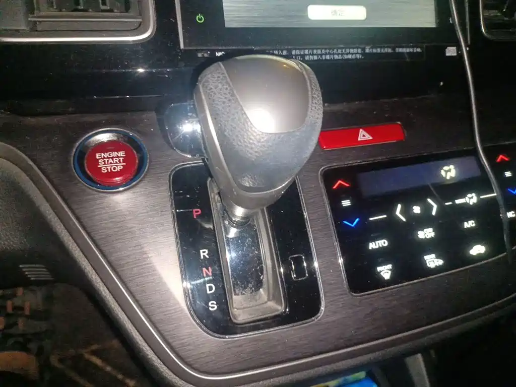 Honda Elysion — миниатюра 10