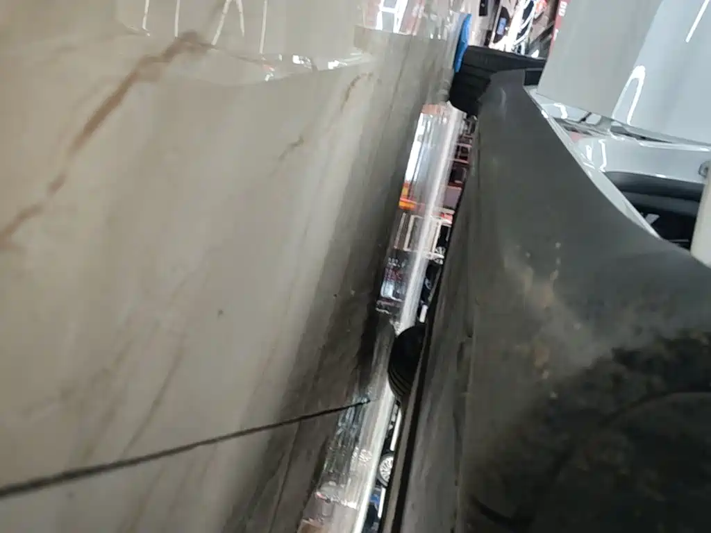 Tesla Model Y — миниатюра 21