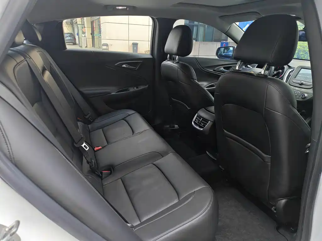 Chevrolet Malibu XL — миниатюра 11
