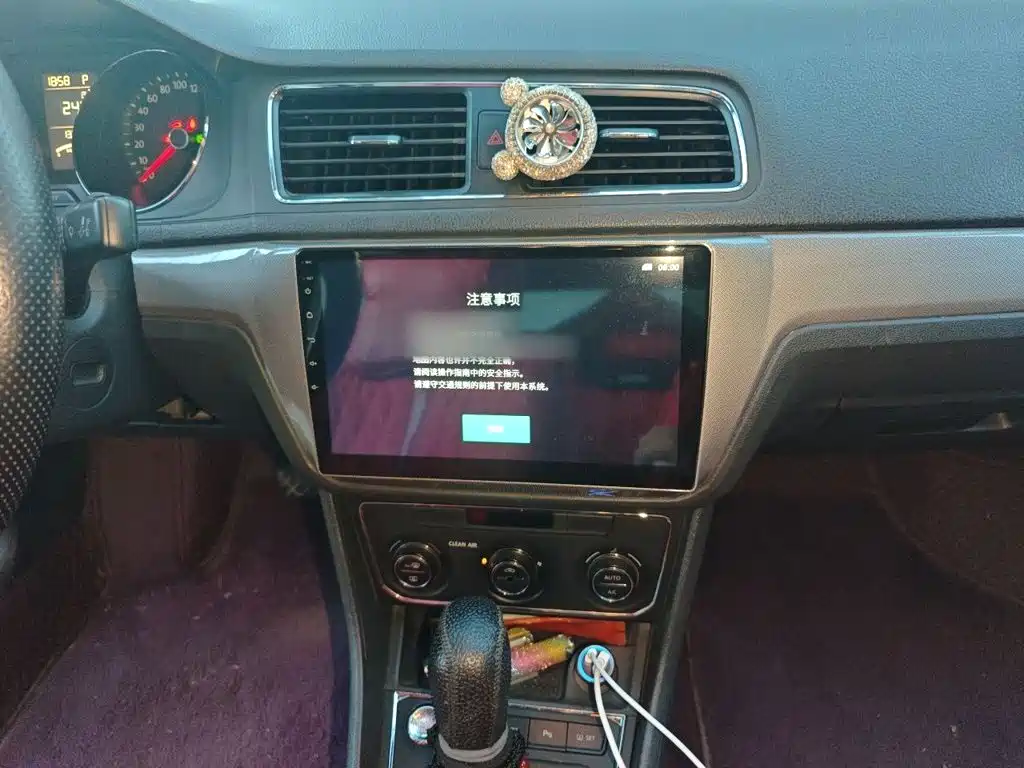 Volkswagen Lavida — миниатюра 6