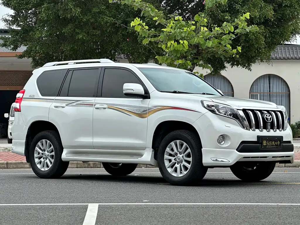 Toyota Land Cruiser Prado 2016 2.7L AT