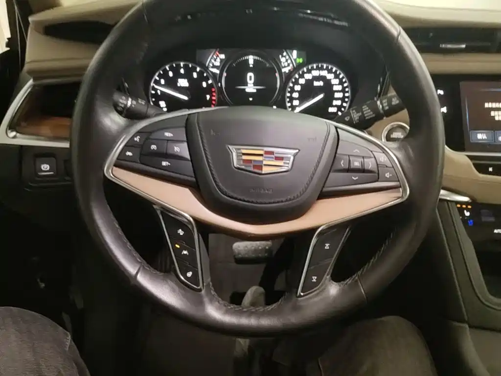 Cadillac XT5 — миниатюра 11