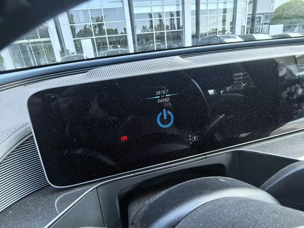 Mercedes-Benz EQC — миниатюра 6