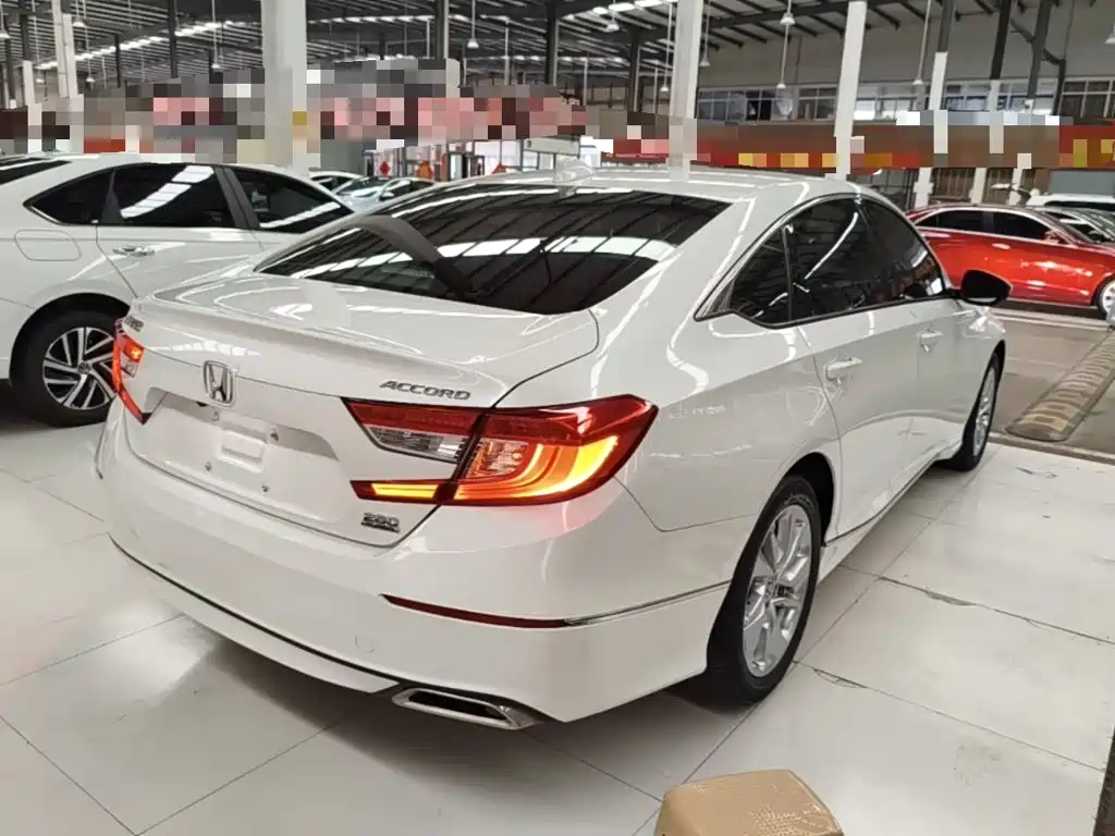 Honda Accord — миниатюра 7