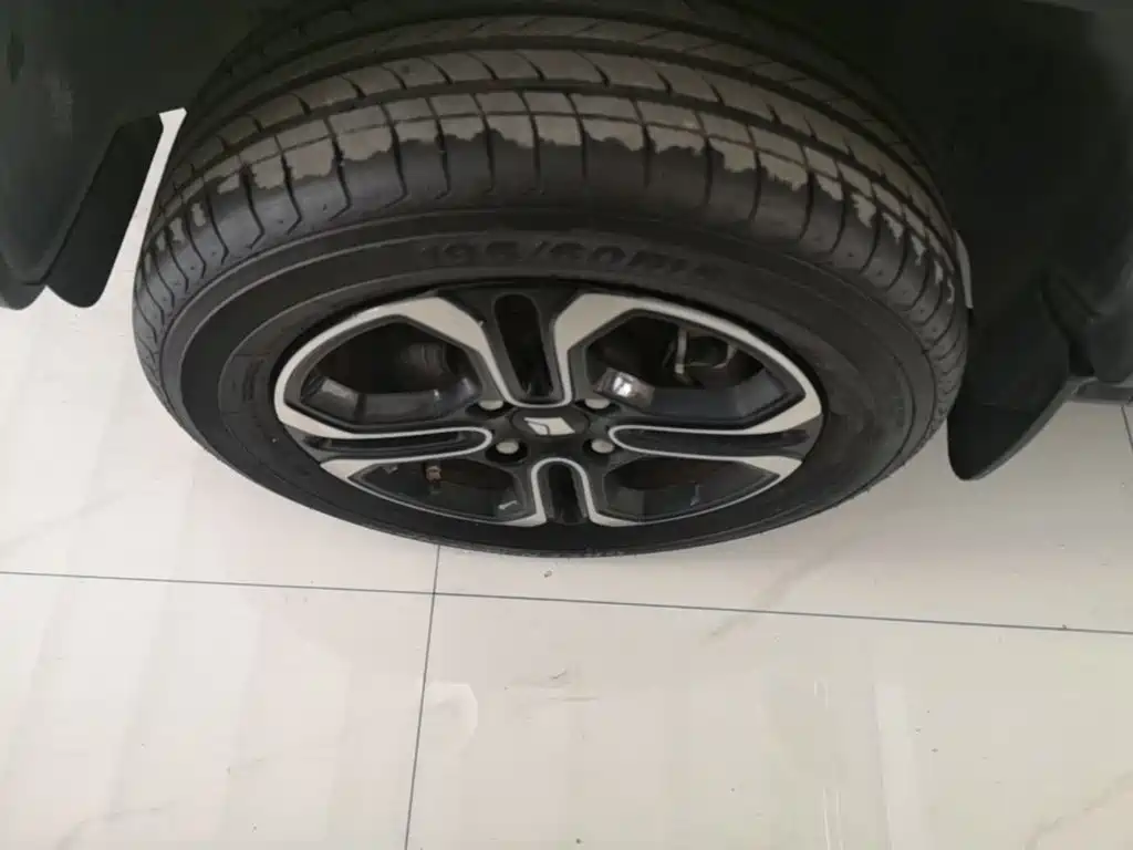 Baojun Yueye — миниатюра 23