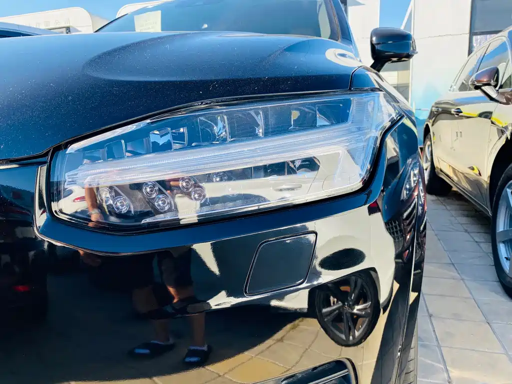Volvo XC90 — миниатюра 26