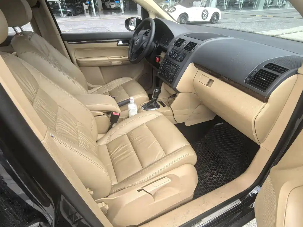 Volkswagen Touran — миниатюра 13