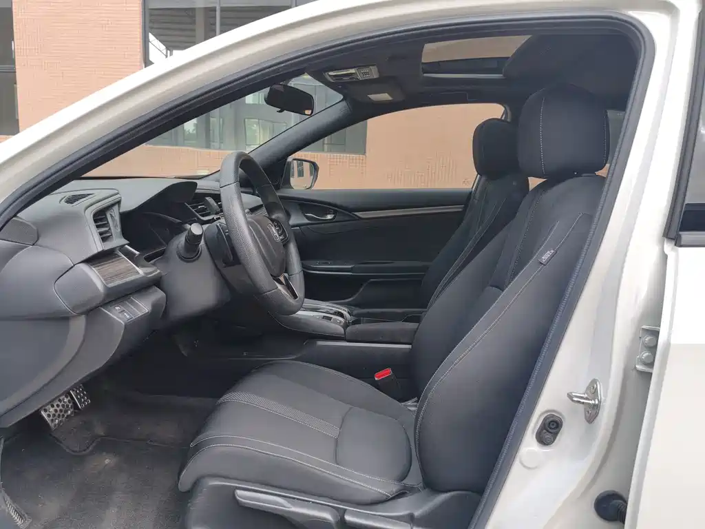 Honda Civic — миниатюра 9