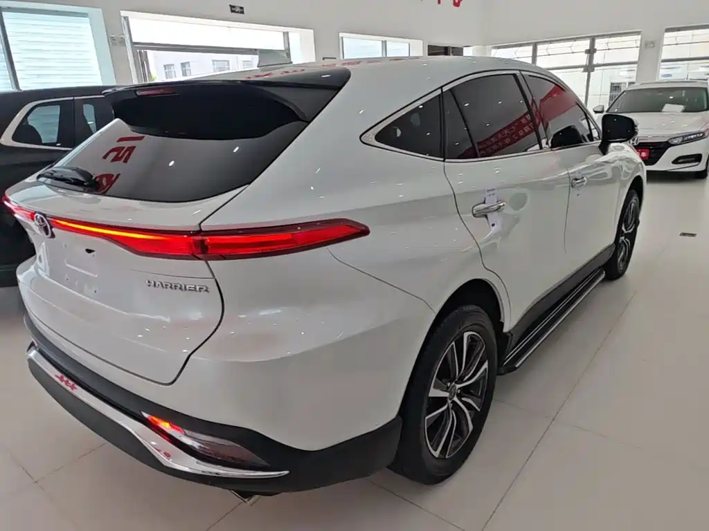 Toyota Harrier — миниатюра 7