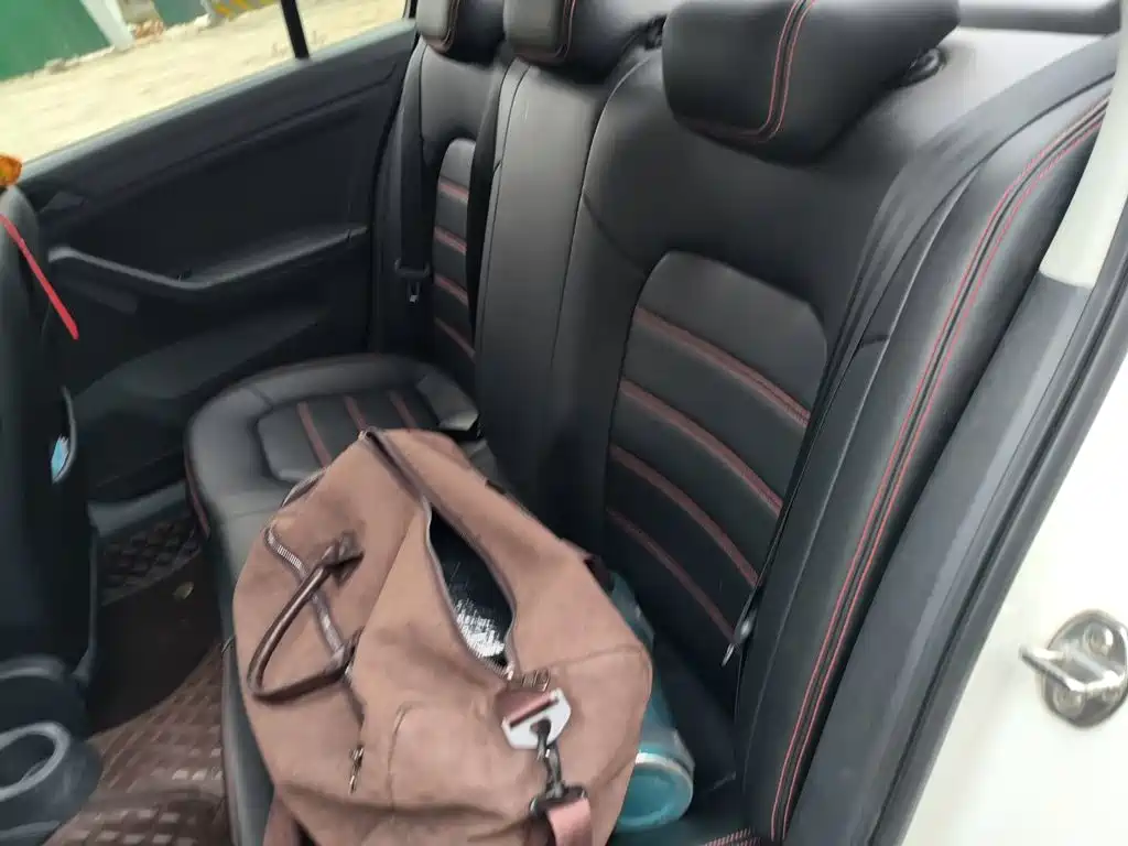 Volkswagen Jetta — миниатюра 13
