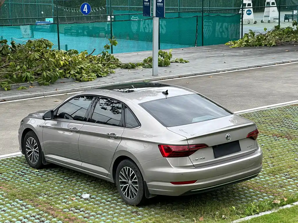 Volkswagen Sagitar — миниатюра 5