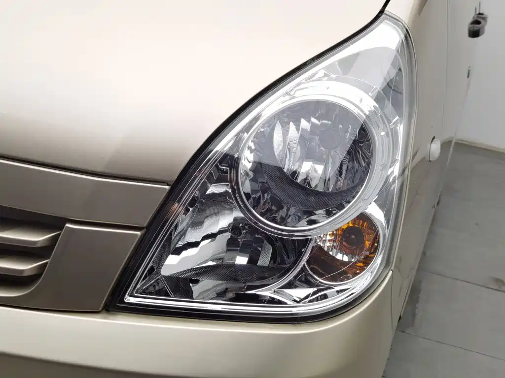Wuling Rongguang S — миниатюра 7