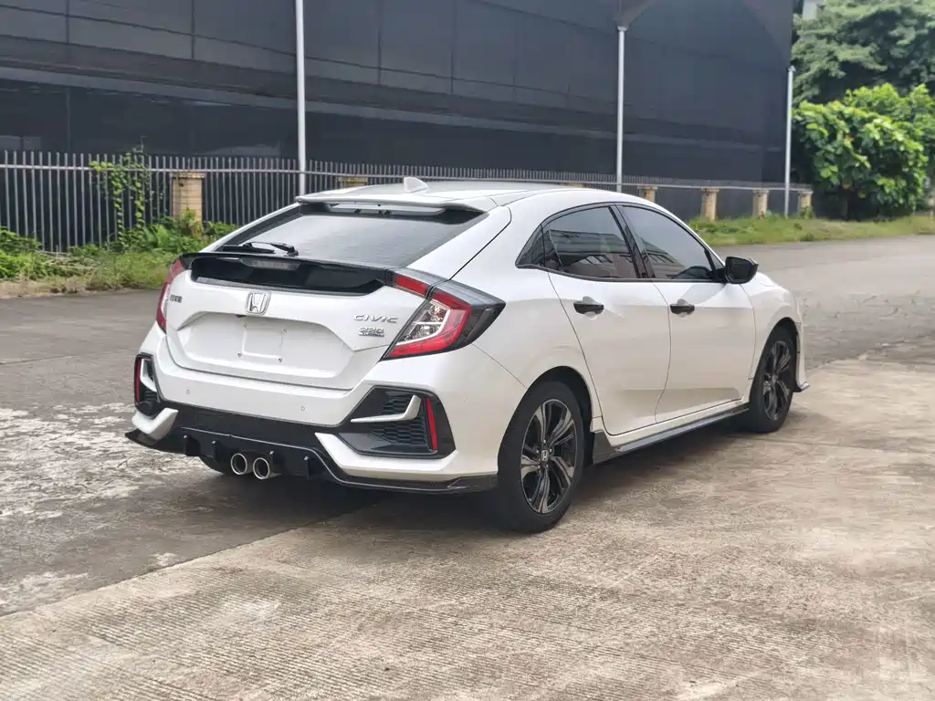 Honda Civic — миниатюра 8