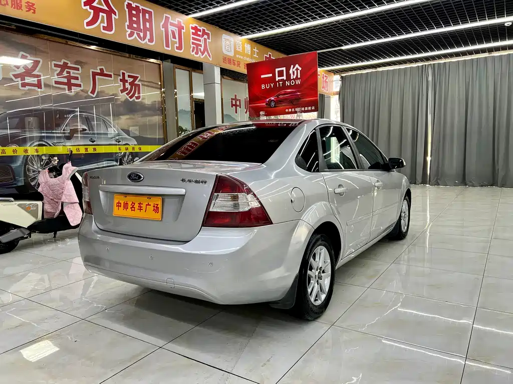 Ford Focus — миниатюра 6
