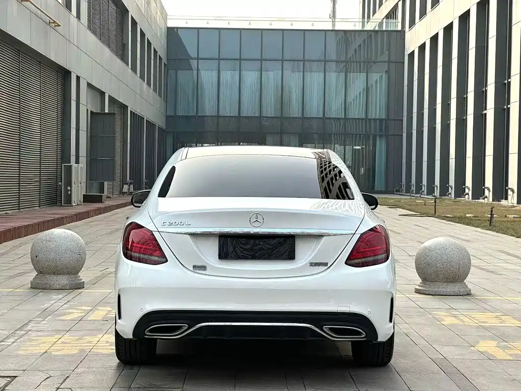 Mercedes-Benz C-Class — миниатюра 8