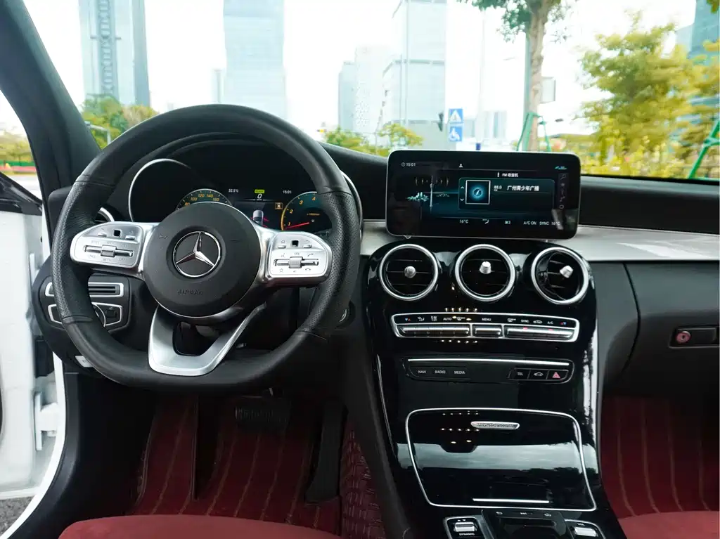 Mercedes-Benz C-Class — миниатюра 21