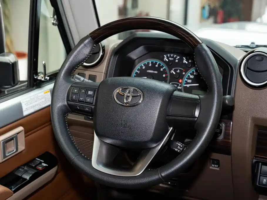 Toyota Land Cruiser — миниатюра 12